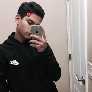 Meet your Posher, Brandon